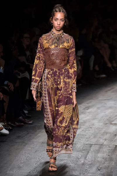 Look 56